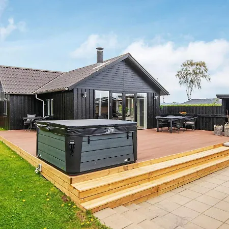 Holiday home 4 Person In *